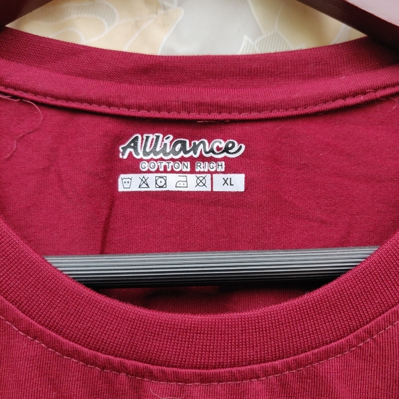 [NEW] Maroon cotton tshirt - Picture 2 of 8